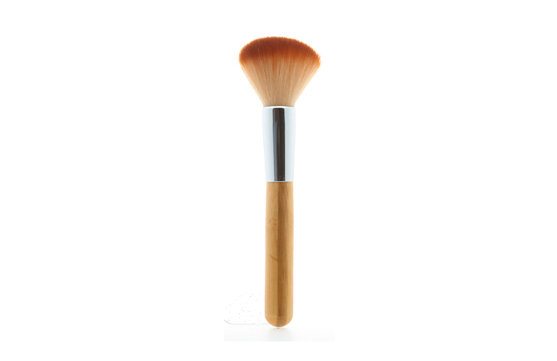 Ashley Angle Blush Brush